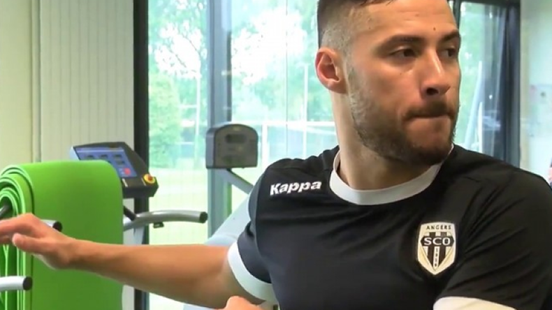 بلايلي ممنوع من اللعب في الجزائر..؟