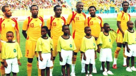 منتخب البينين يحضر لمواجهة “الخضر” في أجواء متوترة