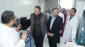 فتح تحقيق مع نائب مدير شركة “بيوفارم” لتوزيع الأدوية