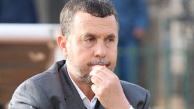 جماعة المصالح تسعى إلى التخلص من المدرب بيرة