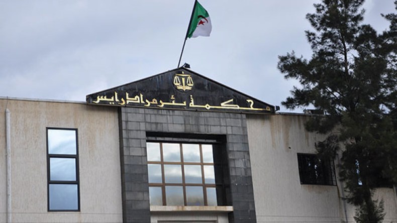 إدانة شاب احتال على اللاعب الدولي فريد غازي