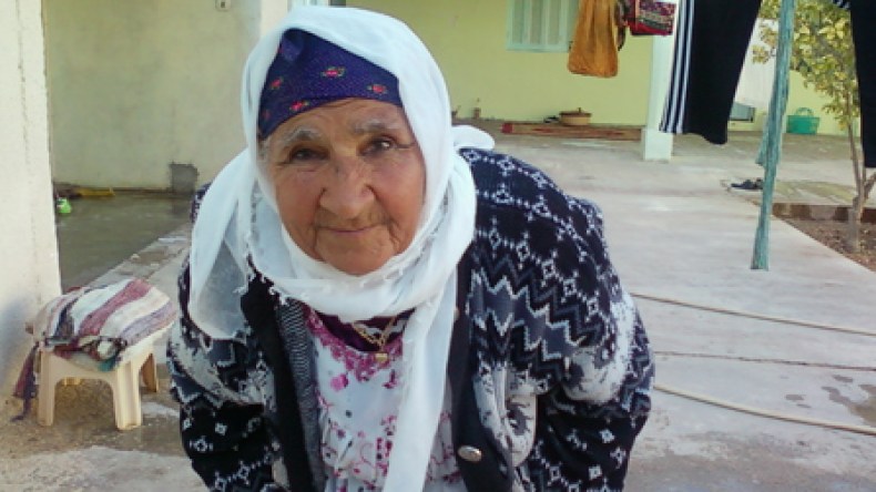 عجوز في التسعين تتعذب مع أربع معوقات منذ 30 سنة!