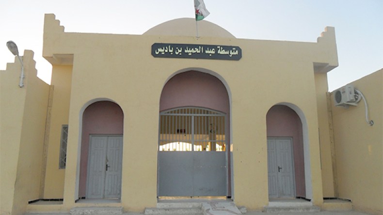 بلدية طولڤة تزيل اسمي “بن باديس” و”الإبراهيمي” من مدرستين!