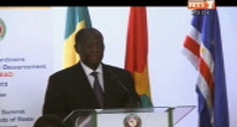 Bissau : la junte accepte une transition de 12 mois et une force ouest-africaine