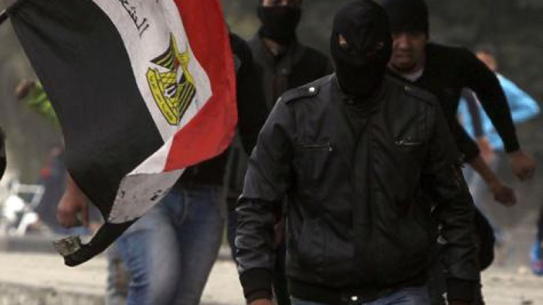 الإخوان و”البلاك بلوك” وجها لوجه في الميدان هذا الجمعة
