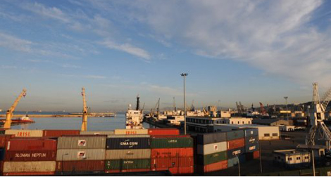 Black Economy Generates Half Algeria Businessmen's Trade