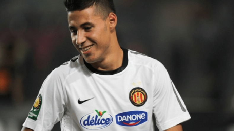 اتحاد العاصمة يمنح بلايلي الرقم 10