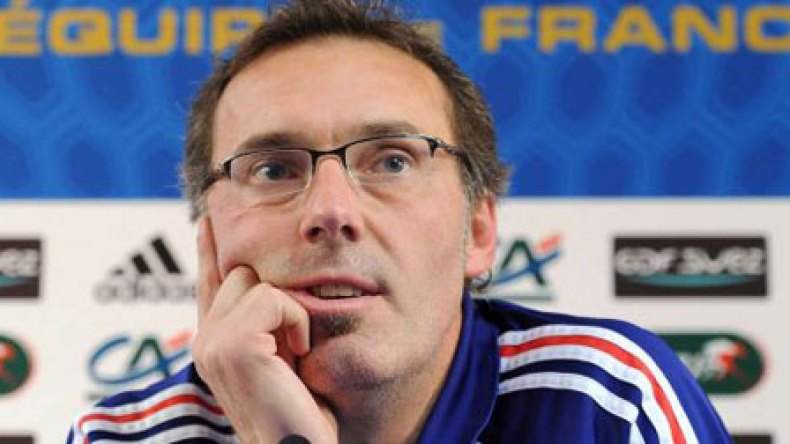 “بلان” سيغادر العارضة الفنية للديكة بعد “أورو 2012”