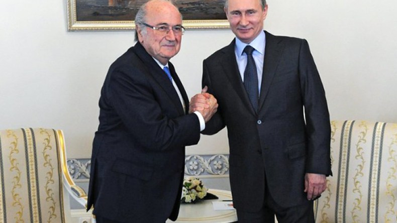 بوتين يدعو بلاتر لحضور المونديال