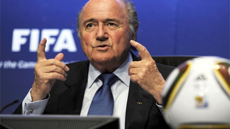 بلاتر باق في الفيفا…