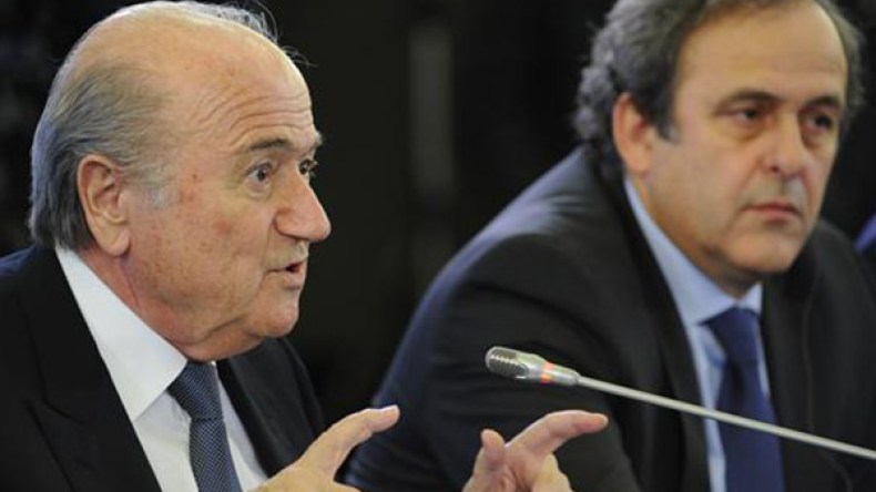 بلاتر يرد على بلاتيني: “العالم لا يدور حول أوروبا وحدها”