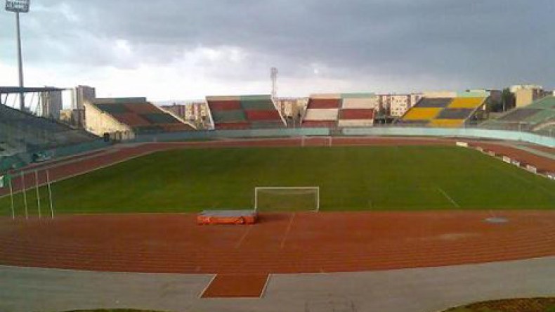 شركة إيرلندية لترميم بساط ملعب البليدة