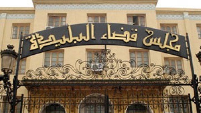 رئيس‭ ‬تعاونية‭ ‬عقارية‭ ‬يحتال‭ ‬على‭ ‬عائلات‭ ‬الشهداء‭ ‬باسم‭ ‬الأسرة‭ ‬الثورية‭ ‬