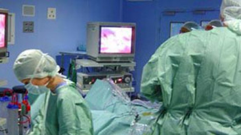 والد‭ ‬يعرض‭ ‬كليته‭ ‬للبيع‭ ‬لاستعادة‭ ‬بصر‭ ‬ابنته