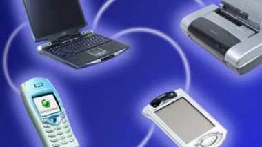 Les groupes armés changent de stratégie de recrutement en impliquant les “victimes” dans des séquences photographiées ou filmées