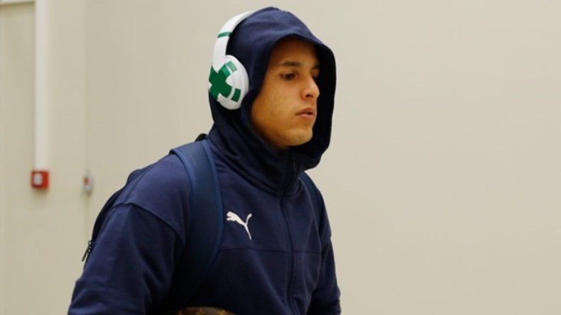 زفان يُوافق على تخفيض أجرته