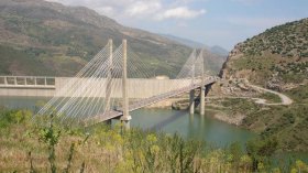 جسر وادي الذيب ببني هارون: مفخرة الجزائر وموطن الشبوط الضخم