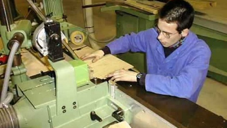 مباركي يلغي مرسوم خالدي الخاص بشروط الالتحاق بمؤسسات التكوين