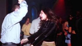 ملاهي توظف الشواذ لجلب الزبائن بالملايين في الليلة الواحدة!