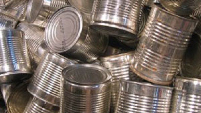 الخميرة الصينية والمصبّرات أكثر المواد الغذائية خطورة على الجزائريين