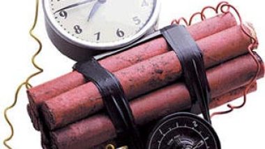 A twin bomb targets a former GIA leader