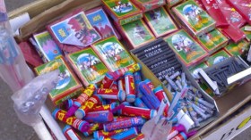 الجزائريون يحضرون لحرق 1500 مليار ليلة المولد النبوي