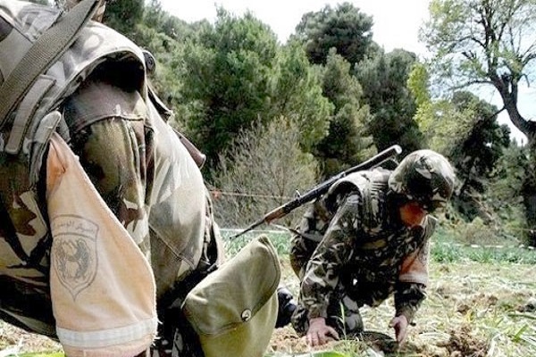 Tébessa: Découverte et destruction d’une bombe de confection artisanale