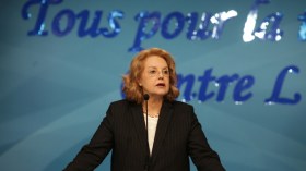 لا أملك شقّة في الجزائر.. وسأقاضي كل المُسيئين إلى بومدين!