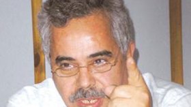 بوناطيرو: الجزائر معرّضة لموجات تسونامي تصل 10 أمتار