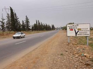 Morocco calls on Algeria to reopen land border
