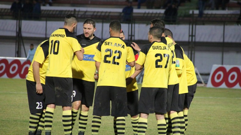 الإدارة تضبط قائمة المسرحين وتتفاوض لتخفيض الأجور