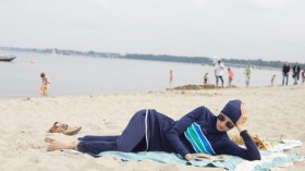 “البوركيني” ينتصر على فرنسا في بيتها