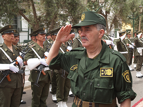 EIIL: Boustila se réunit en urgence avec ses collaborateurs