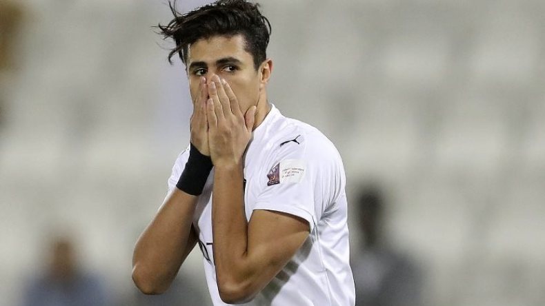 معاقبة بونجاح بِالإيقاف لِمدّة شهرَين