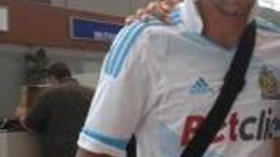 الإعلام الفرنسي يظهر بودبوز بقميص مرسيليا