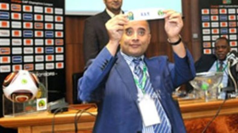 إستقالة التونسي “بوشماوي” رئيس لجنة التحكيم بـ “الكاف”