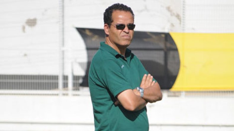 إيقاف شارف مدرب اتحاد الحراش ومساعده حانيشاد