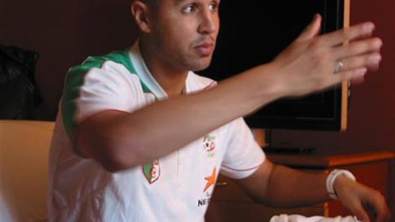 بوقرة يقلّل من فرص انتقاله لمرسيليا