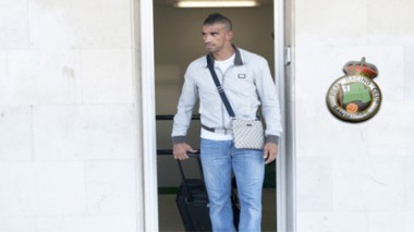 Algerian International Striker “Bouazza” faces Racist Attacks in Spain