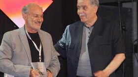 أنا بصدد كتابة مذكراتي وهاجرت هربا من الرداءة