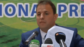 بوبكر مخفي يتهم رئيس الاتحاد الافريقي بالتآمر على الجزائر