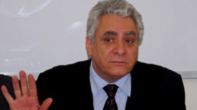بوشاشي‭ ‬يعلن‭ ‬عن‭ ‬تأجيل‭ ‬تاريخ‭ ‬المسيرة‭ ‬إلى‭ ‬أيام‭ ‬10،‭ ‬11‭ ‬أو‭ ‬12‭ ‬فيفري‭ ‬المقبل