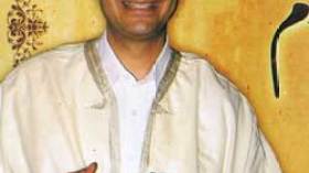 زين الدين بوشعالة يعود بـ”ورد القدوم”