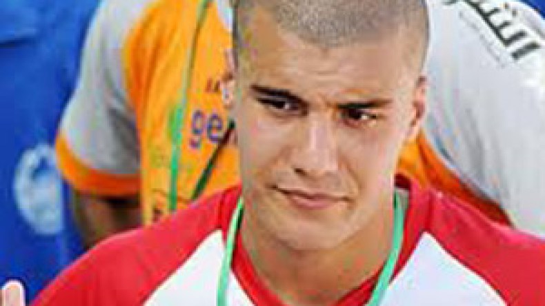 مناجير‭ ‬بوشامة‭ ‬يبحث‭ ‬له‭ ‬عن‭ ‬فريق‭ ‬في‭ ‬الإمارات