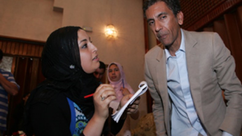 “جديدي مع ياسمينة خضرا وأنتظر استدعاء من الأمير عبد القادر”