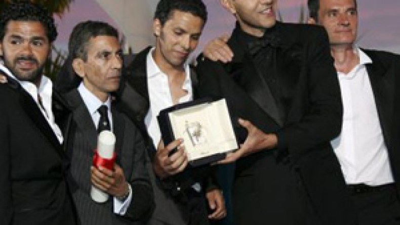 “الخارجون عن القانون” .. شوكة في حلق اليمين الحاكم