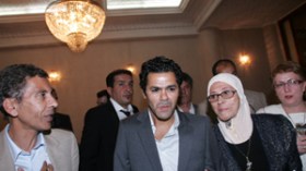 “أنا مغربي فرنسي وفخور جدا بالمشاركة في فيلم عن الثورة الجزائرية”