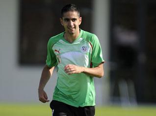 Boudebouz to Echorouk: “I hope to bring joy to the 35 million Algerians”