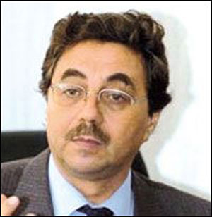 Bouderbala annule la mutation de six douaniers