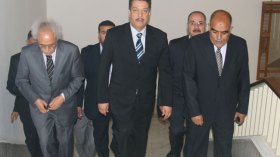 بوضياف يأمر بضرب “مافيا الدواء” و”جيوب الفساد” في قطاع الصحة